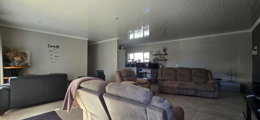 4 Bedroom Property for Sale in Flamwood North West